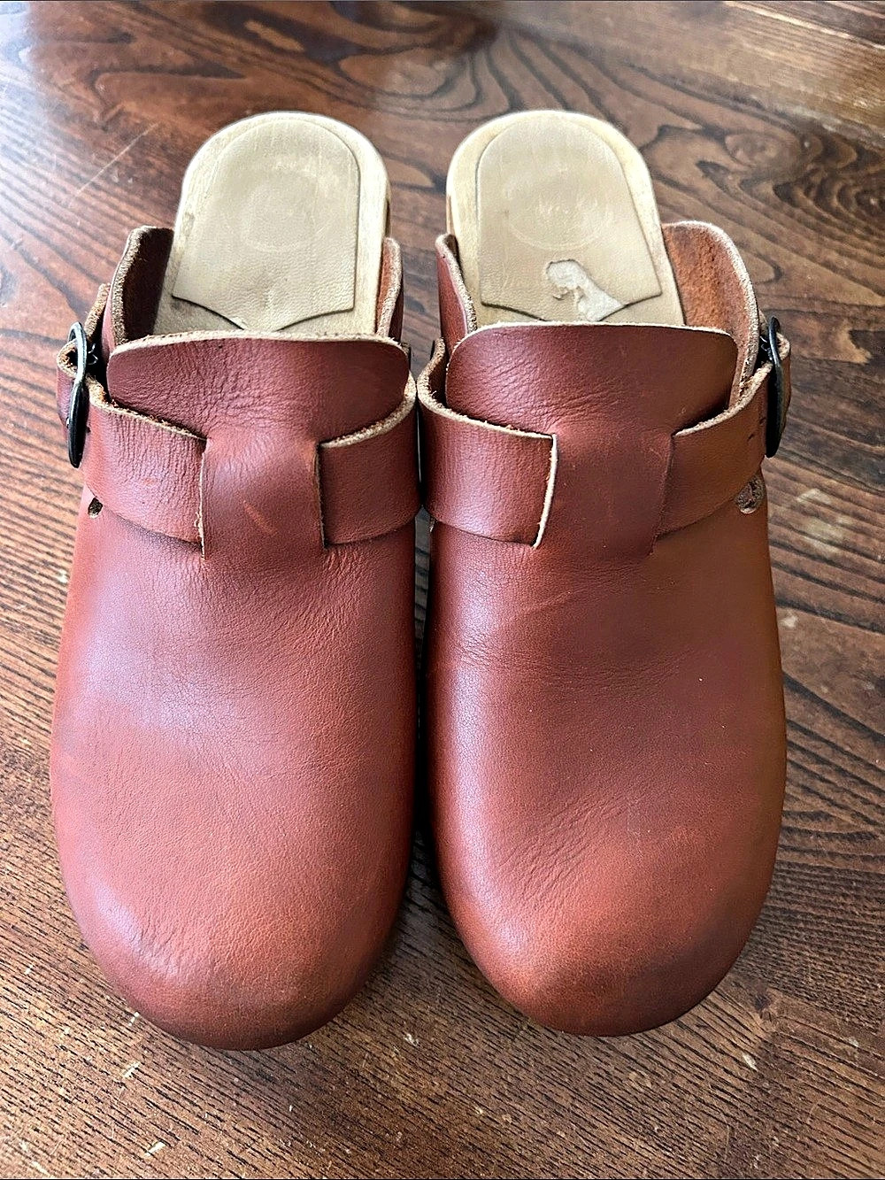 No.6   Brown Clogs EU 39